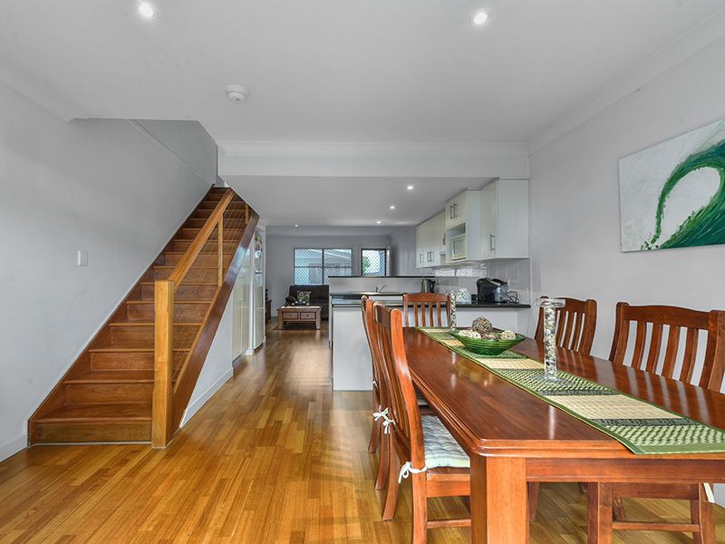 16 Rogoona Street, Morningside QLD 4170