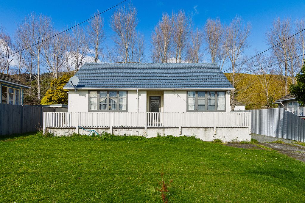 68 Strand Crescent, Naenae, Lower Hutt City