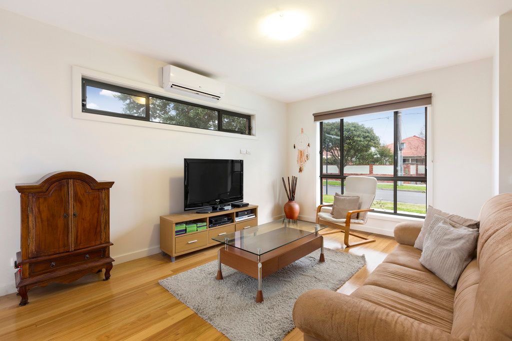 2B Clarendon Avenue, Oakleigh South, VIC 3167
