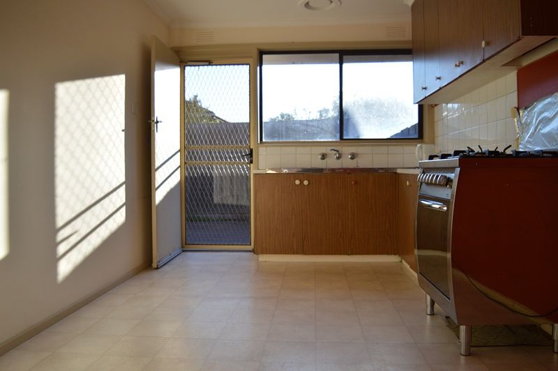 2/44 Warren Road, Cheltenham, VIC 3192