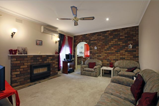 1 Niblick Street, Kingsbury, VIC 3083