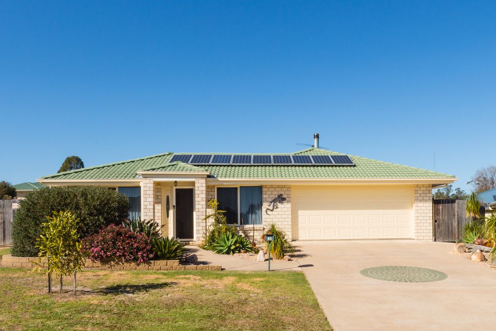 15 Vicky Avenue, Crows Nest QLD 4355