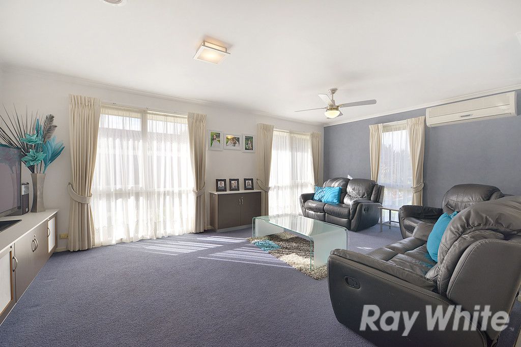 16 Spruce Drive, Rowville, VIC 3178