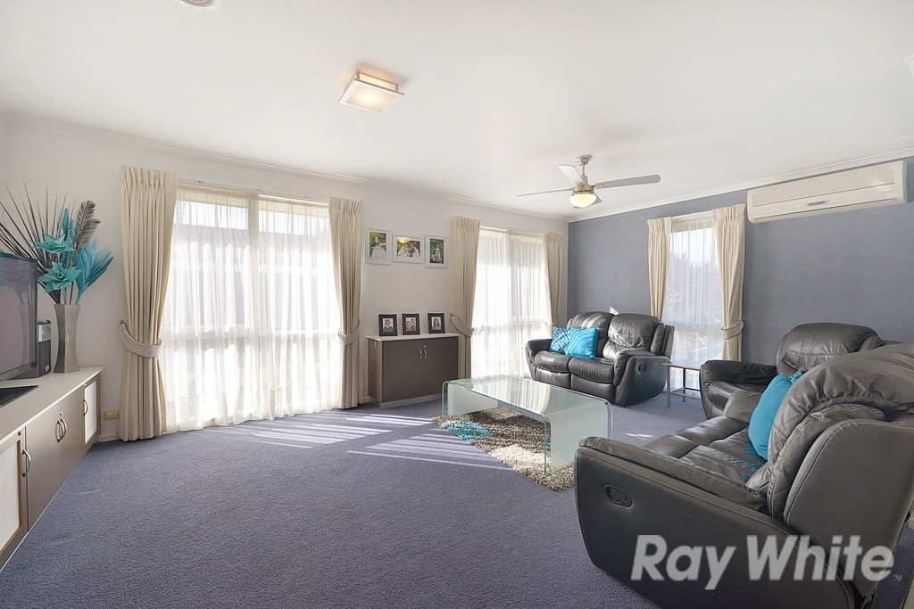 16 Spruce Drive, Rowville, VIC 3178