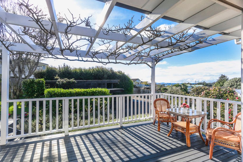 39 Advene Road, Cockle Bay, Manukau City