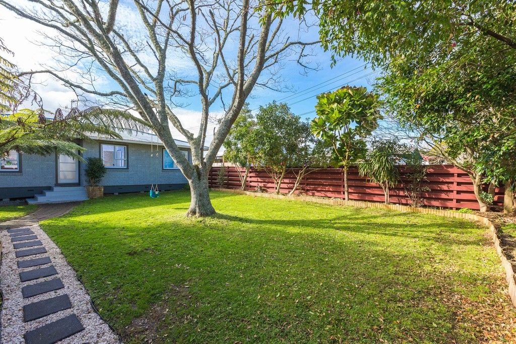 71 Lancaster Road, Beach Haven, North Shore City