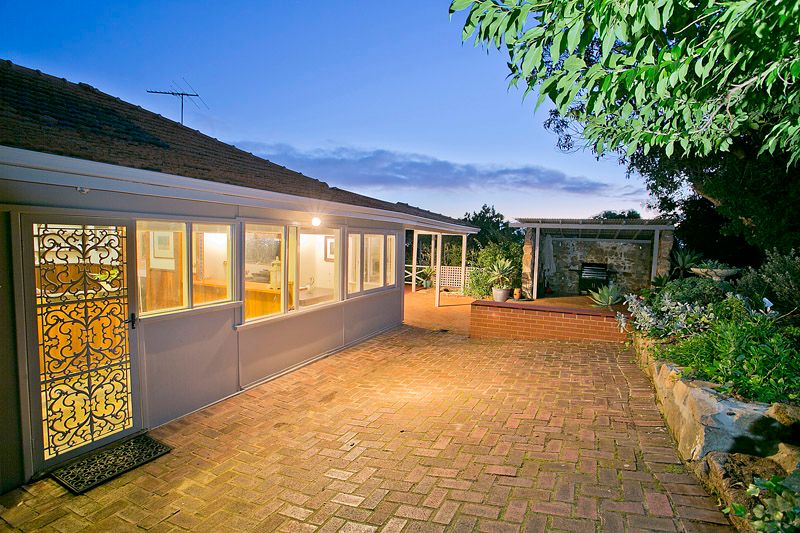 3 Hillside Crescent, GOOSEBERRY HILL, WA 6076