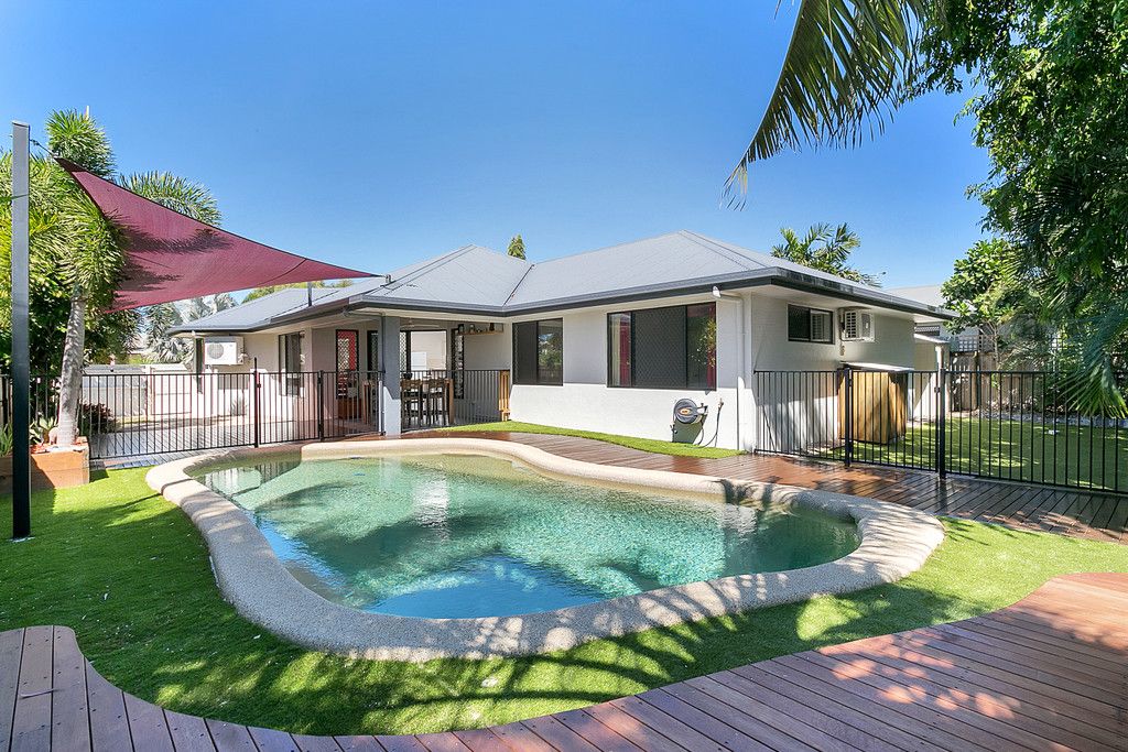 7 Angor Road, Trinity Park QLD 4879