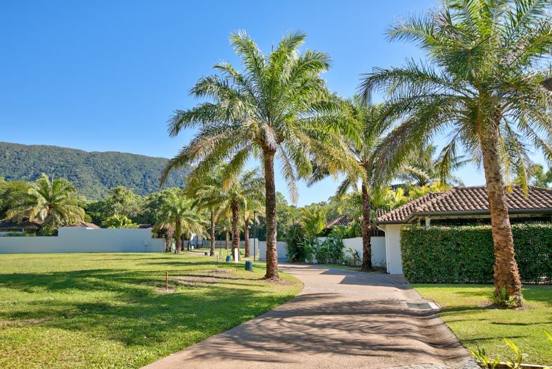 2-12 The Village Way, Palm Cove, QLD 4879
