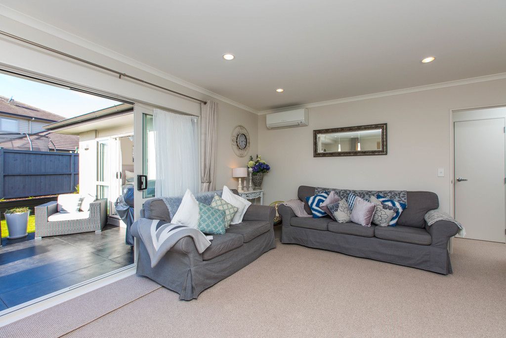 9 Strathaven Road, Wattle Downs, Manukau City