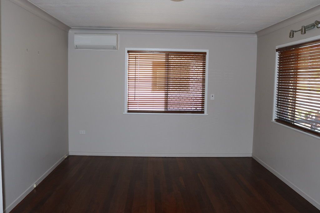 4 Petaine Street, Raceview, QLD 4305