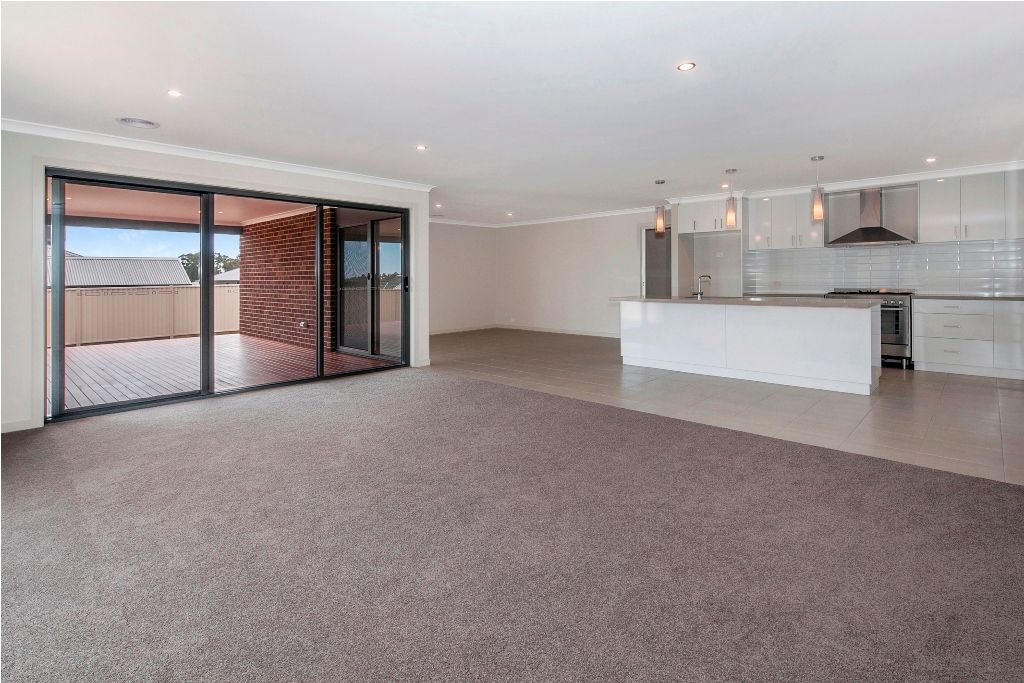 33 Horwood Drive, Canadian, VIC 3350