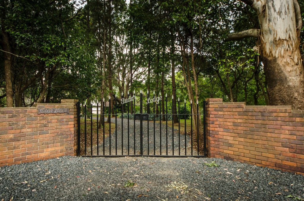 "Tudor Lodge" 70 Fairy Road, Cabarlah, QLD 4352