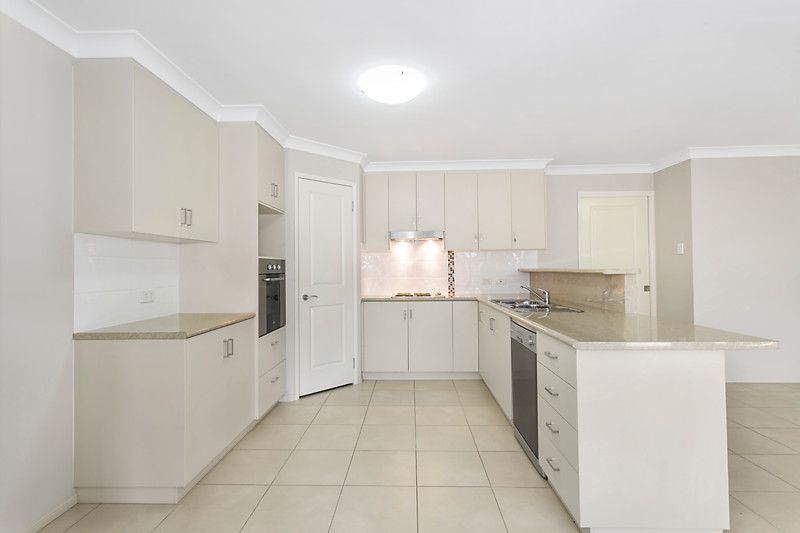 22 Highcourt Drive, Wilsonton Heights, QLD 4350