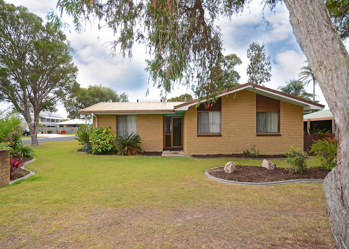 9 Burrum Street, Urangan, QLD 4655