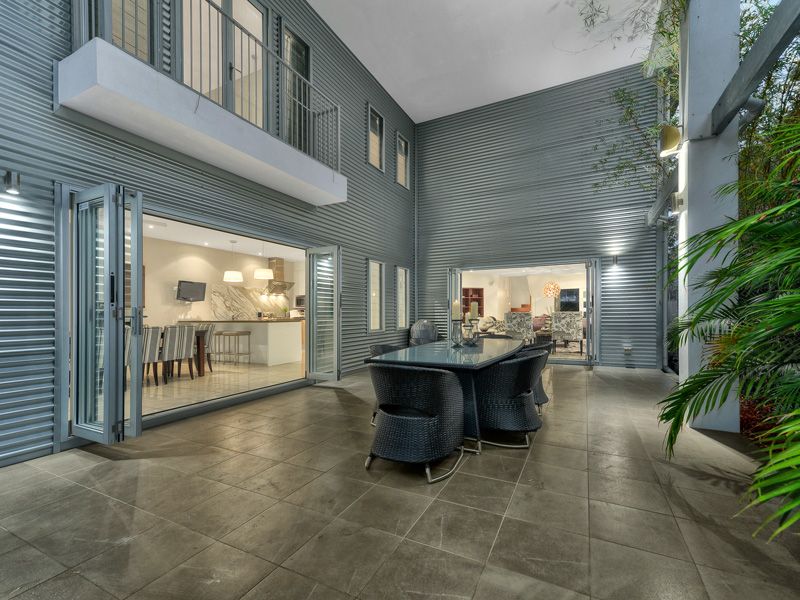31 Carmel Street, Bardon, QLD 4065
