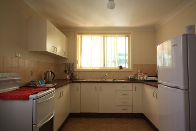 4a Valentine Place, Rosemeadow, NSW 2560