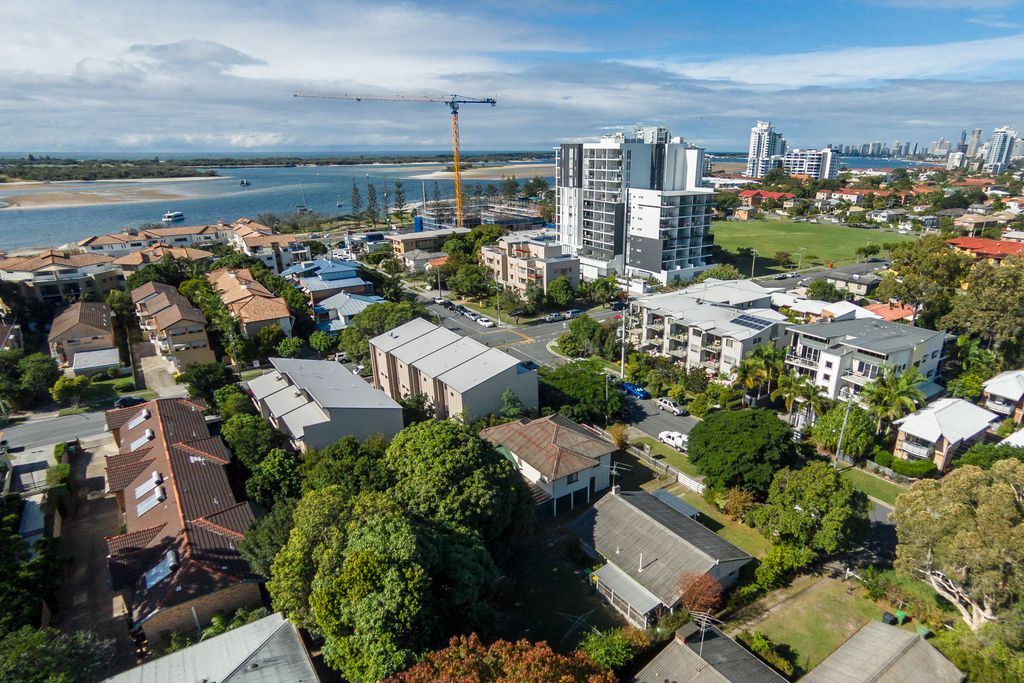 27 Parker Street, Labrador, QLD 4215