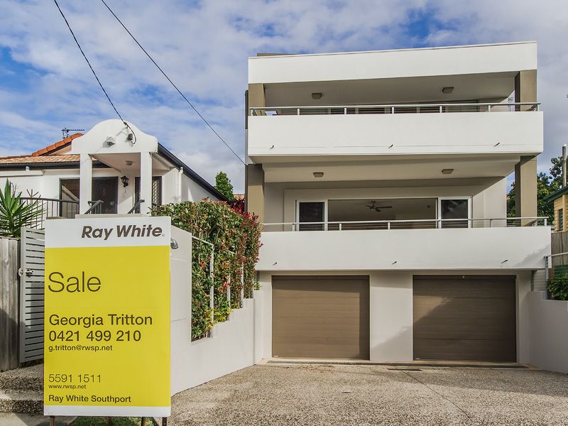 1/8 Walton Street, Southport, QLD 4215