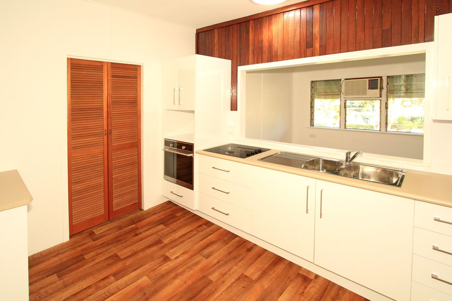 56 Limpus Avenue, Keppel Sands, QLD 4702