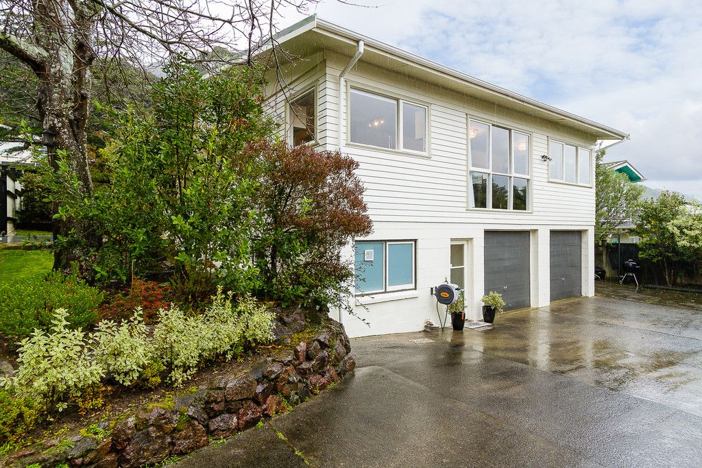 1 Damian Grove, Waterloo, Lower Hutt City