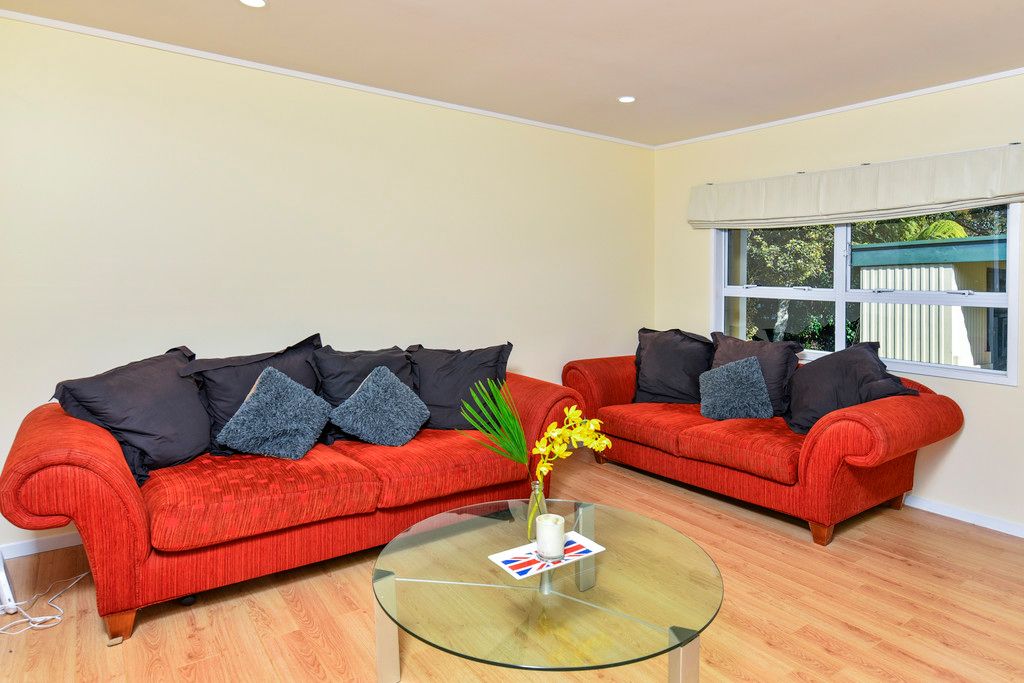 1/21 Cresta Avenue, Beach Haven, North Shore City