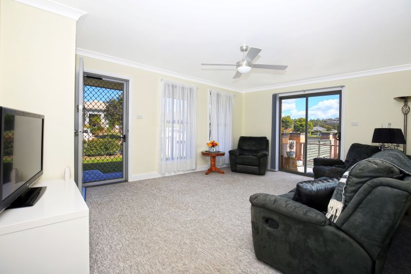 2/4 Terralla Grove, South Nowra, NSW 2541