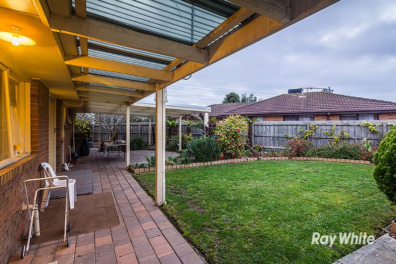 6 Ayres Close, Cranbourne North, VIC 3977