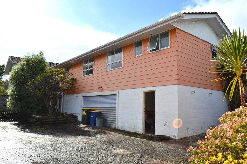 11 Vallance Place, Massey, Waitakere City