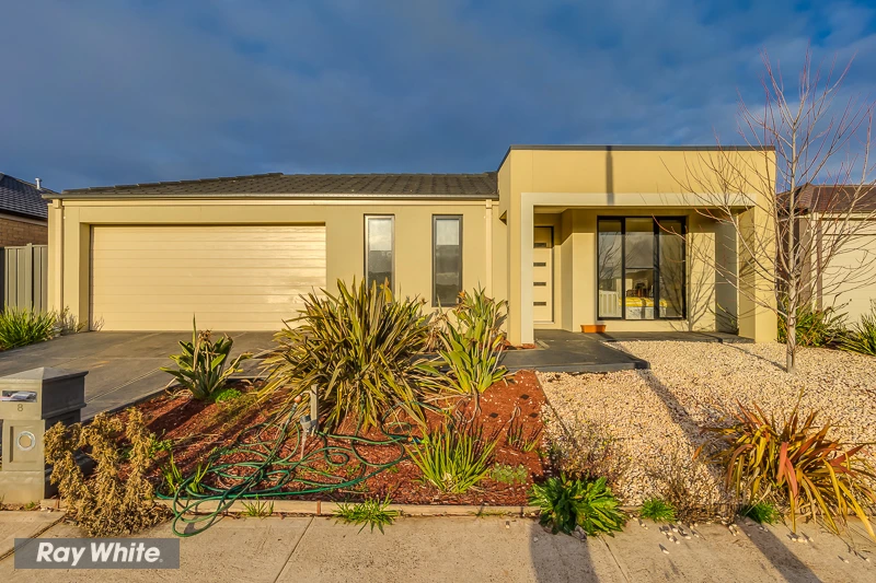 8 Berowa Street, Tarneit, VIC 3029