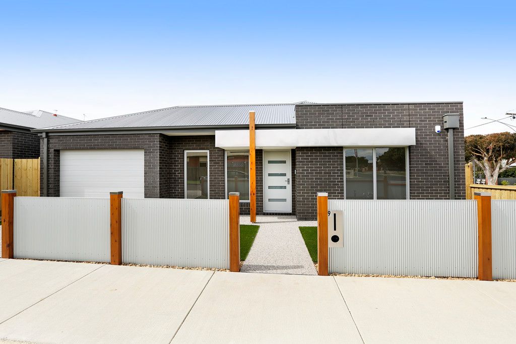 9 Neil Street, Belmont VIC 3216