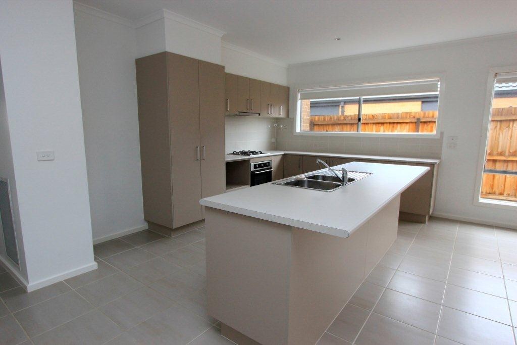 29 Tannin Way, Waurn Ponds, VIC 3216