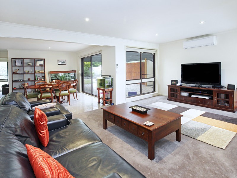21 Dunsmore Road, Highton, VIC 3216