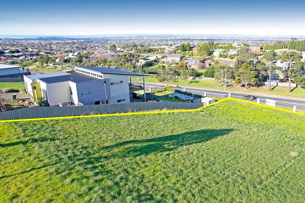 73 Clydesdale Way, Highton, VIC 3216