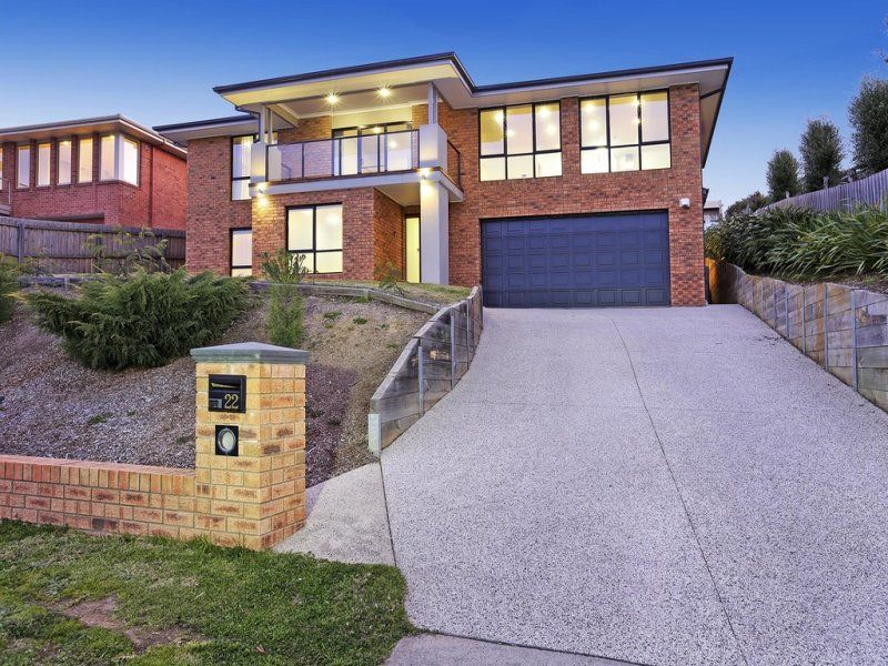 22 Grosvenor Drive, WANDANA HEIGHTS, VIC 3216