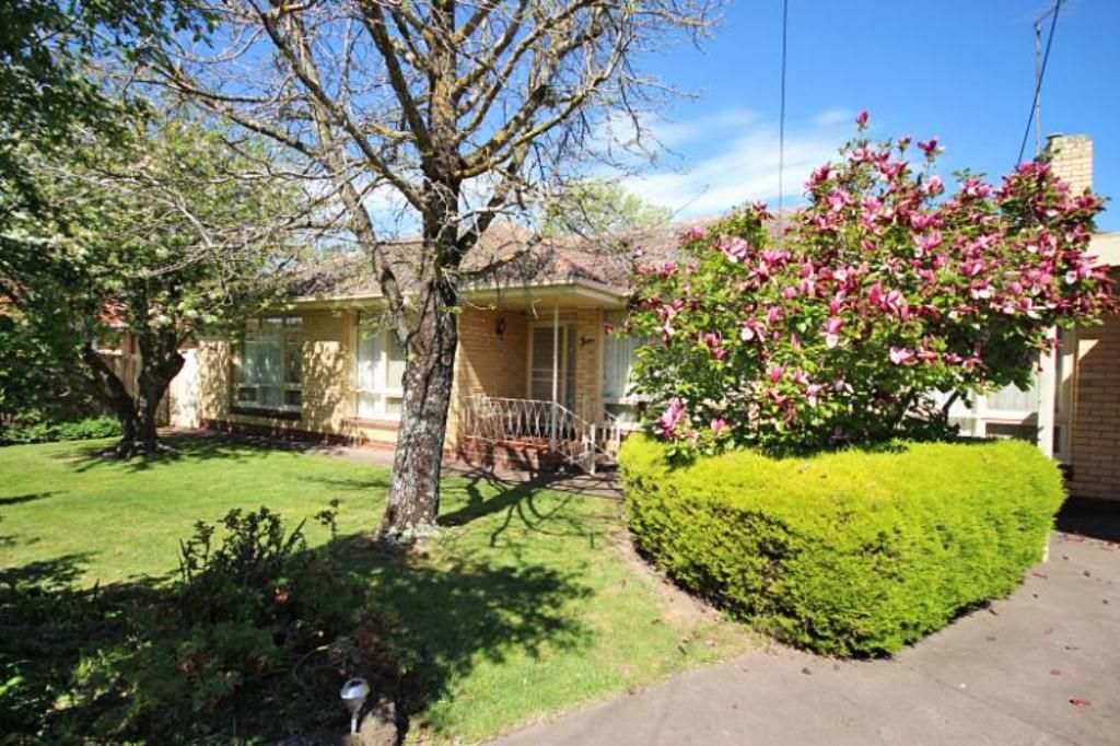 5 El Ramelah Avenue, Wendouree, VIC 3355