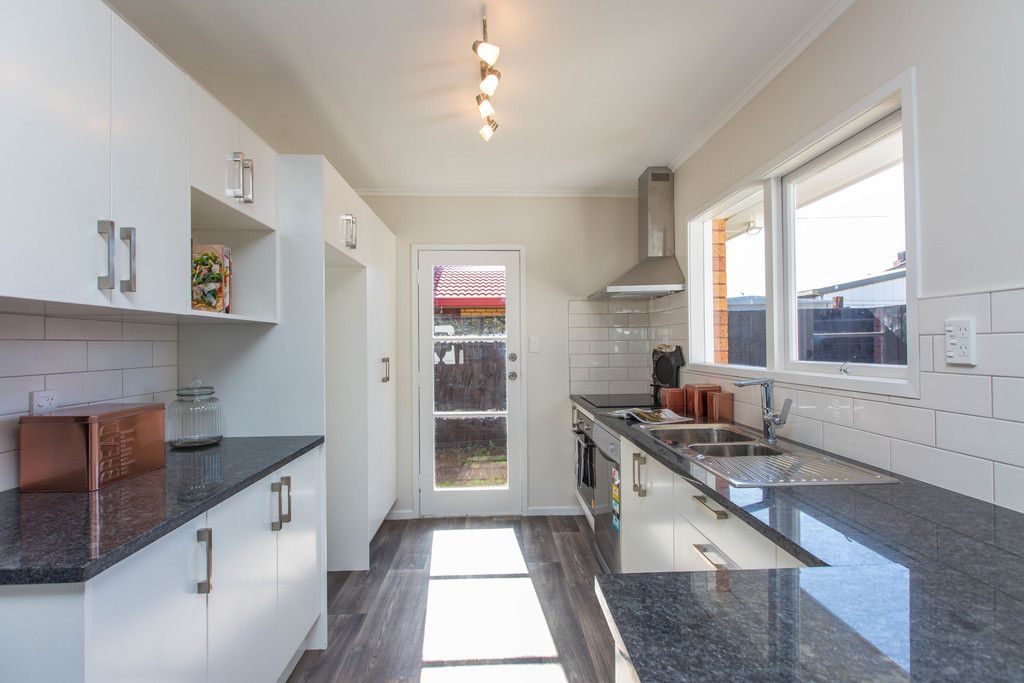 2/42 Central Avenue, Papatoetoe, Manukau City