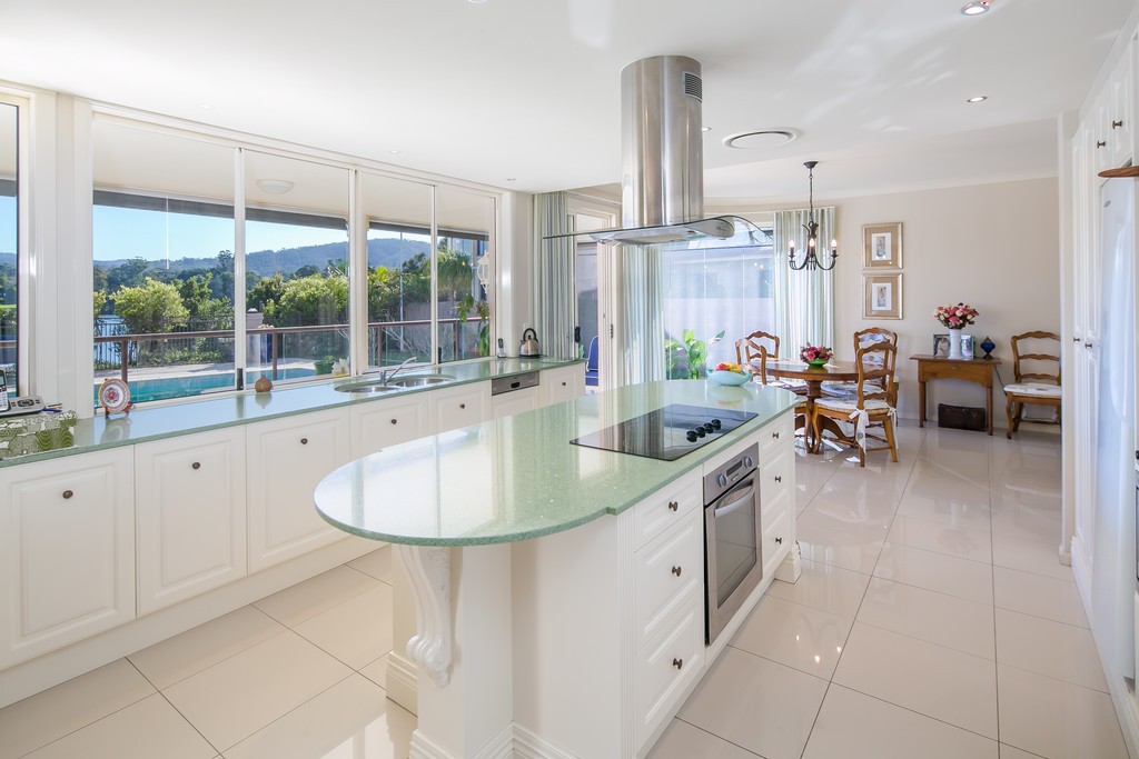 31 Brittany Drive, Oxenford, QLD 4210