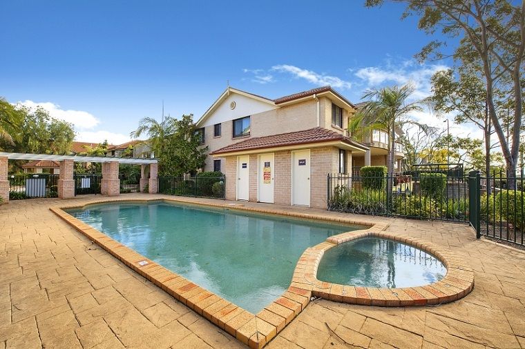 4/1 Cheriton Avenue, Castle Hill, NSW 2154