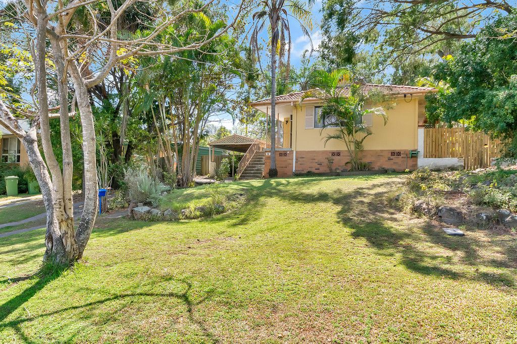 16 Cooneanna Street, Bundamba, QLD 4304
