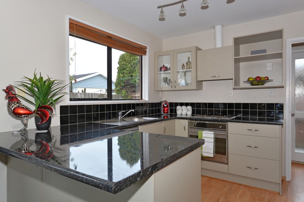 25B La Perouse Place, Papanui, Christchurch City