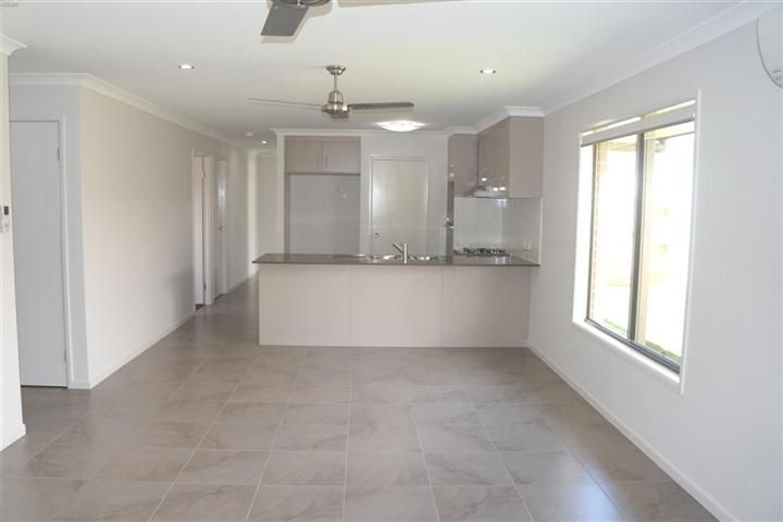 43 Petrel Street, Kirkwood, QLD 4680