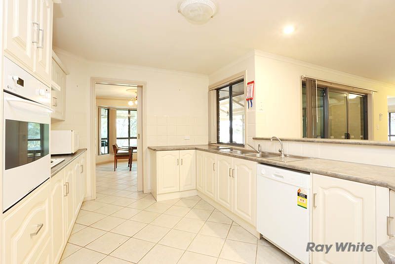 24 Jarman Crescent, Clare, SA 5453