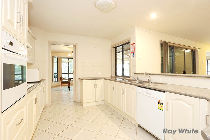 24 Jarman Crescent, Clare, SA 5453