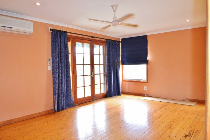 28 Kelly Street, Clare, SA 5453