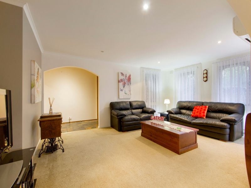 13 Raphael Crescent, Frankston, VIC 3199