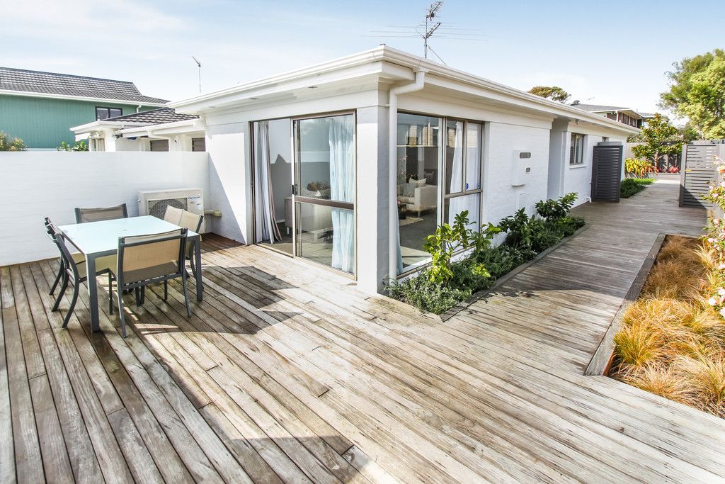4b Ursula Place, Half Moon Bay, Manukau City