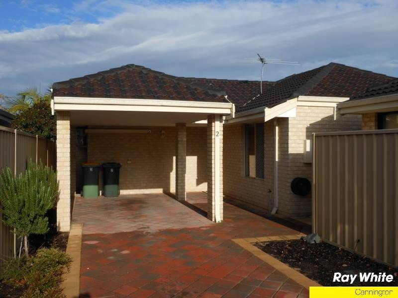 2/11 Norbertine Close, QUEENS PARK, WA 6107