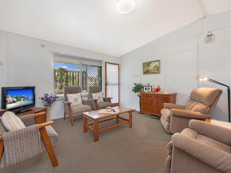 8 Blaxland Street, Golden Beach, QLD 4551 Sold House Ray White