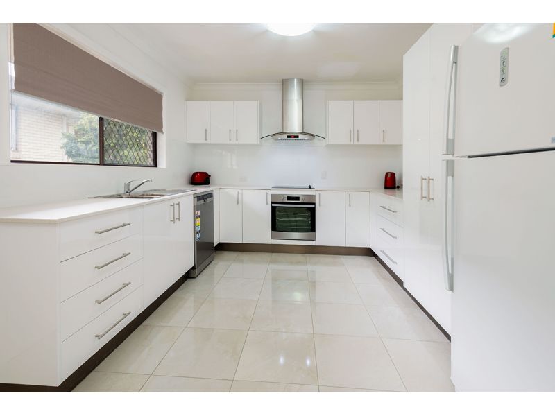19 Nandina Street, Macgregor, QLD 4109